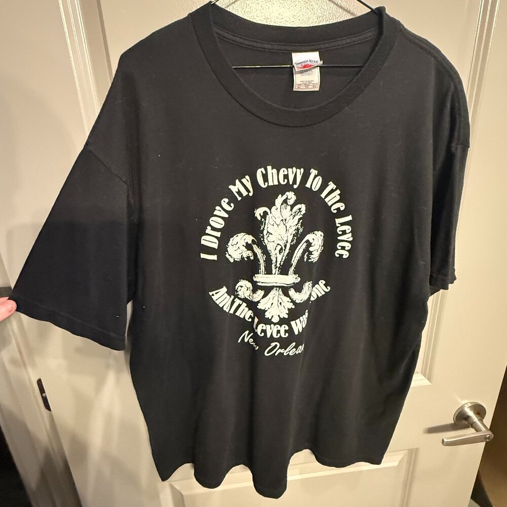 Tennessee River T-Shirt Men's XL Black Cotton Chevy To The Levee VTG Y2K Outdoor